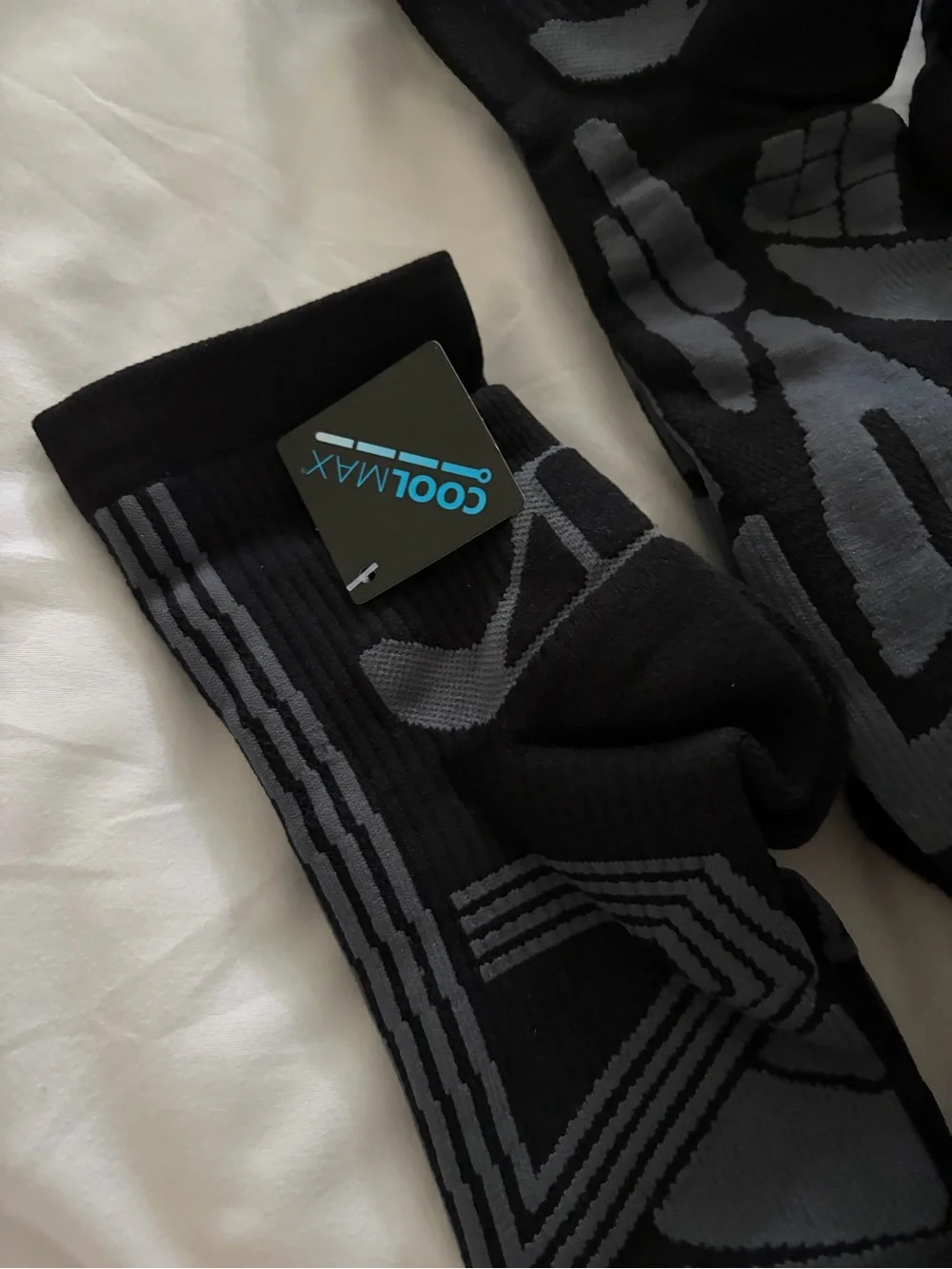 Men's Athletic CoolMax Crew Socks Black & Gray (6-Pack) Large Bundle